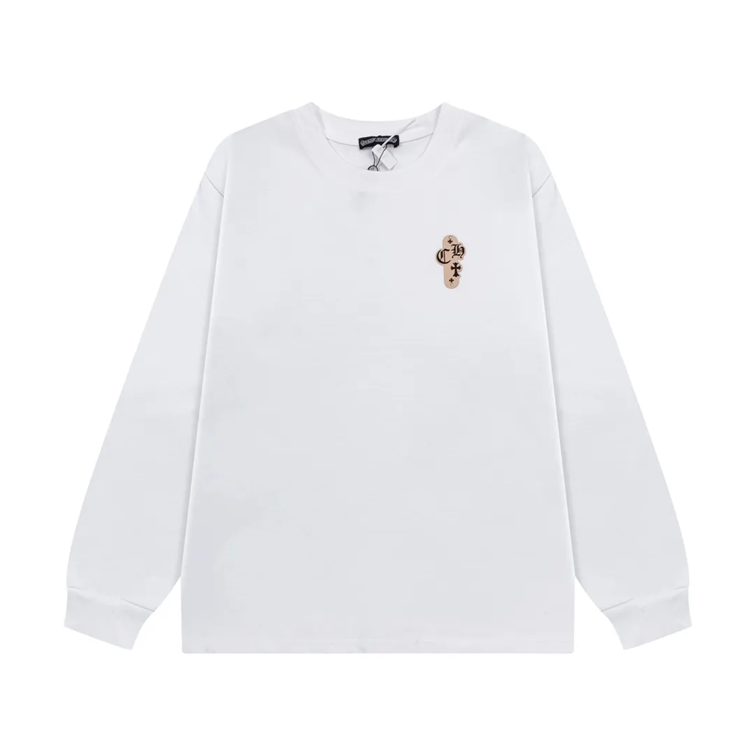 P200 CHROME HEARTS LoGo is fashionable and elegant, with a dropped shoulder style. The fabric is made of 26s double-yarn combed cotton compact spinning yarn with a weight of 280. It is matched with 1*1 Salona rib. The fabric is fermented and has a loose fit. Color: White Size: S～XXL
